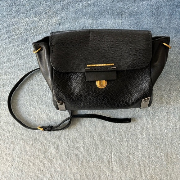 Marc Jacobs Sheltered Island Crossbody - Picture 3 of 10